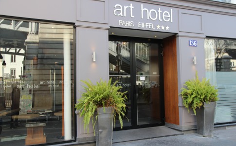 Bienvenue sur le nouveau site de l'Art Hotel Eiffel