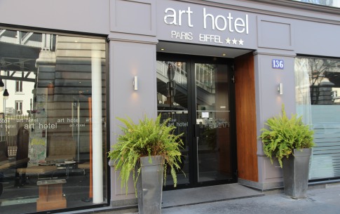 Bienvenue sur le nouveau site de l'Art Hotel Eiffel